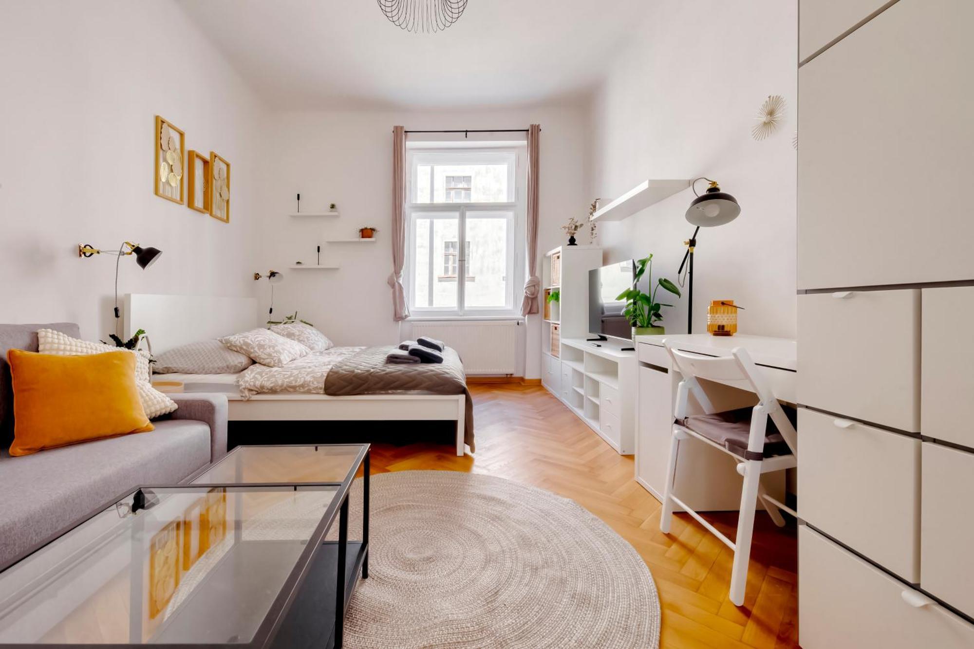 Premium Nearby Centre Apartment *