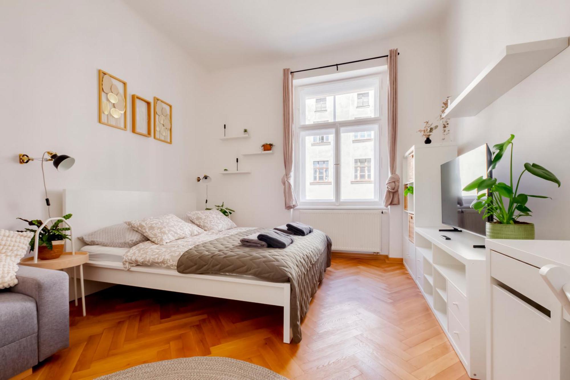 Premium Nearby Centre Apartment
